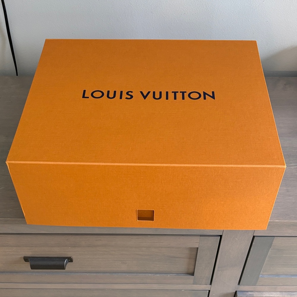 Louis Vuitton Vibrant Orange Box